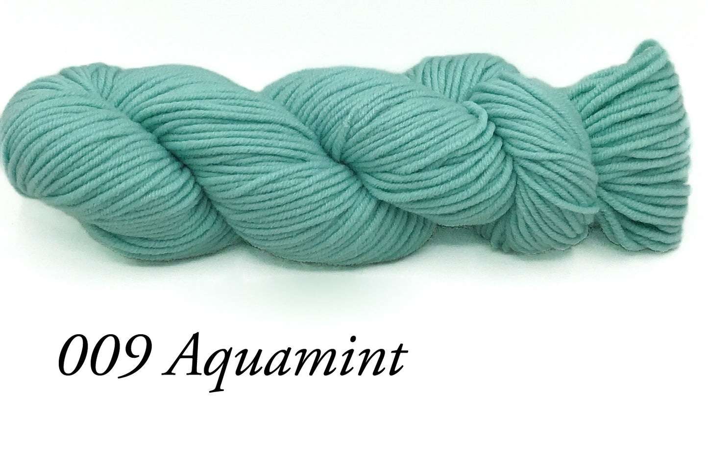 Simpliworsted Hikoo Worsted Yarn